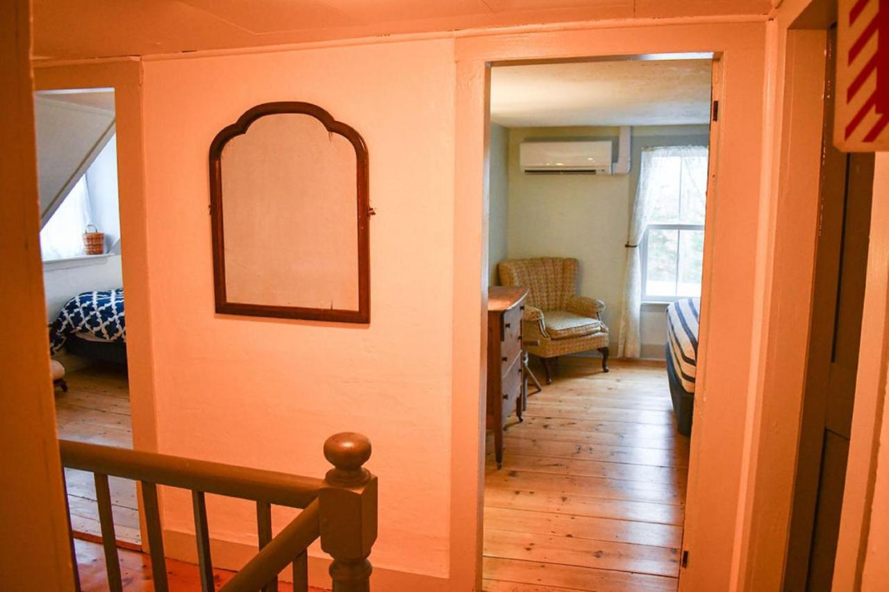 Brook Road Inn Goshen ภายนอก รูปภาพ